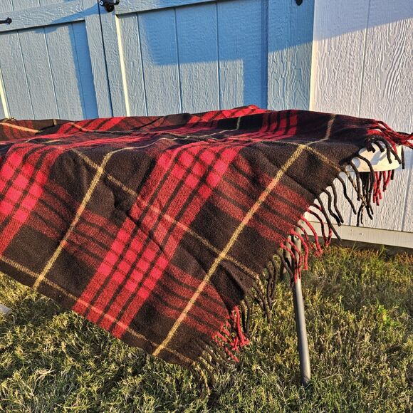 Made In Romania 100% Virgin Wool Throw Blanket Red Black Yellow Tartan Plaid EUC - Picture 2 of 7